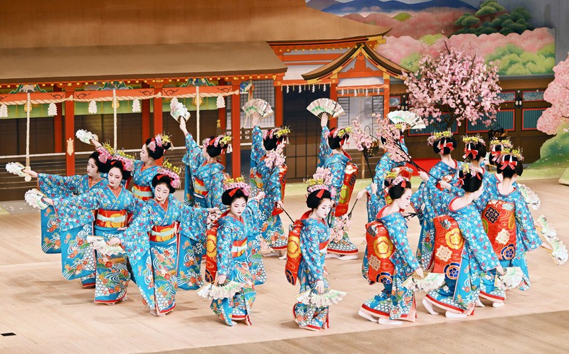 maiko-bieu-dien maiko-bieu-dien